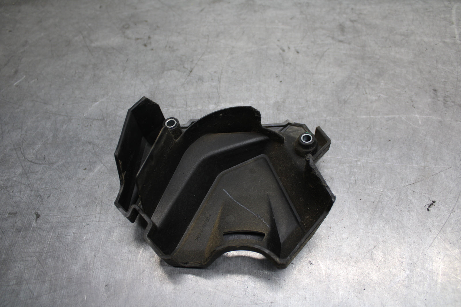 18-24 KAWASAKI NINJA 650 ENGINE SPROCKET COVER BB725