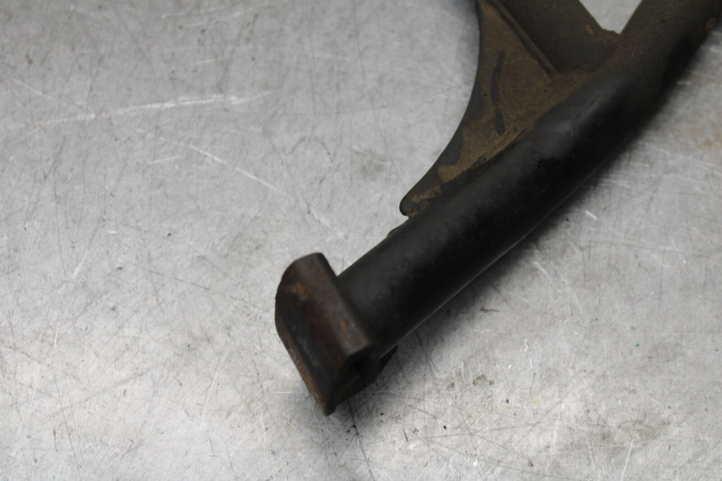 85-86 SUZUKI MADURA 1200 CENTER MAIN STAND  BB691