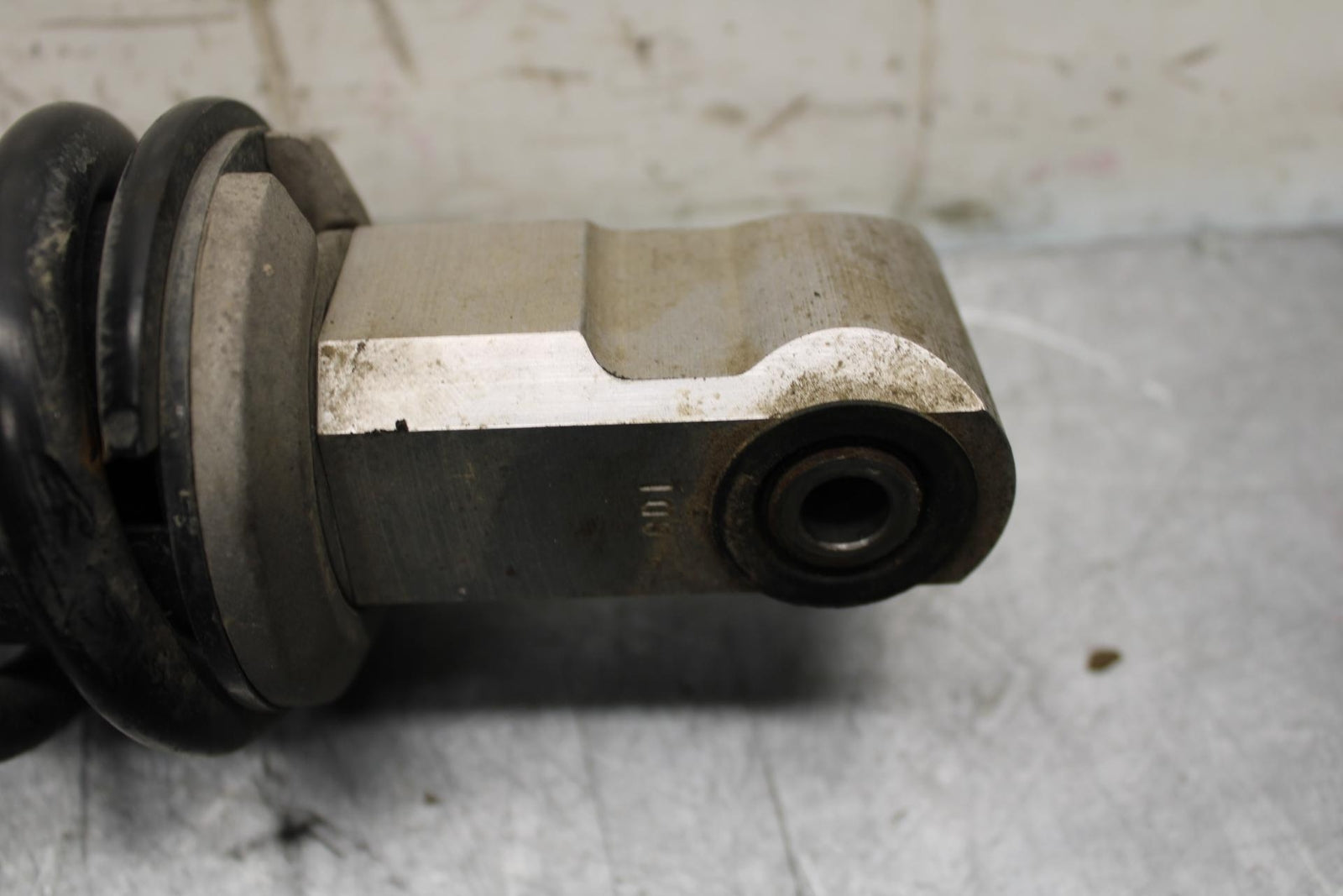 17 KAWASAKI Z900 ZR900 REAR BACK SHOCK ABSORBER SUSPENSION 45014-0569-21 BB549