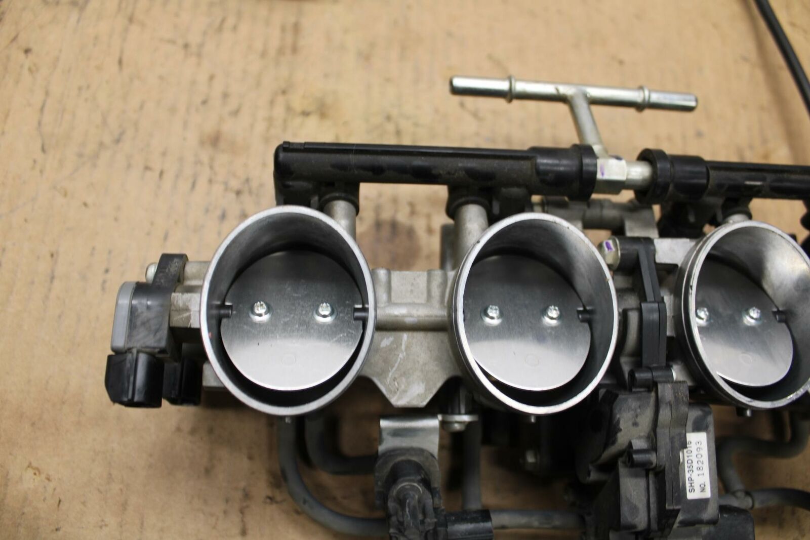 09-12 KAWASAKI NINJA ZX6R MAIN FUEL INJECTORS / THROTTLE BODIES BB383