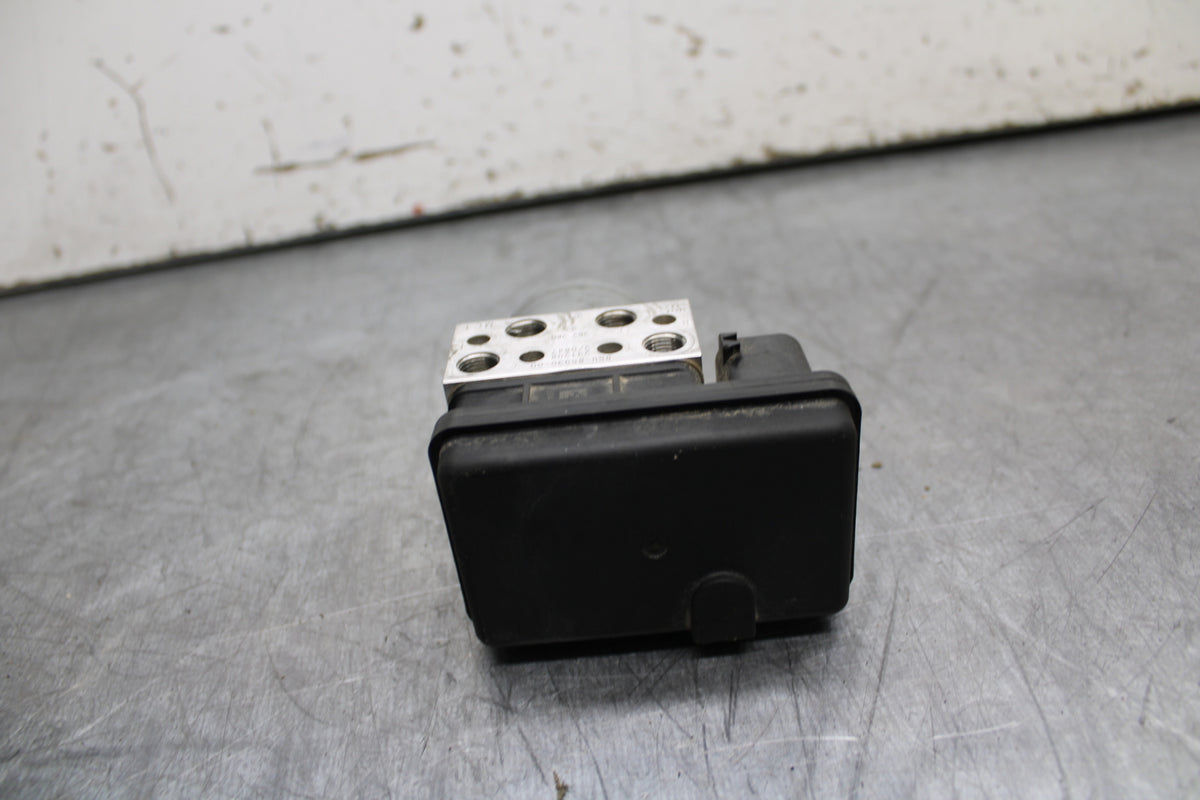 22-24 YAMAHA XSR900 ABS PUMP UNIT MODULE BB710