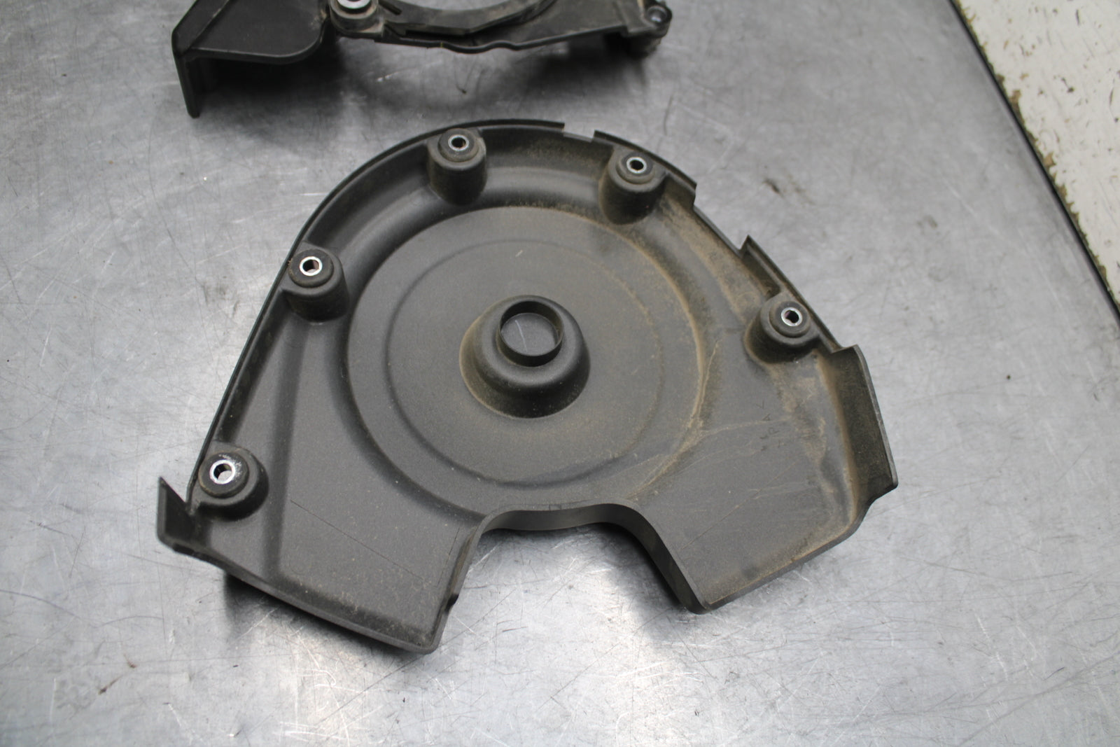 17-24 YAMAHA BOLT XVS950 ENGINE SPROCKET COVER BB729