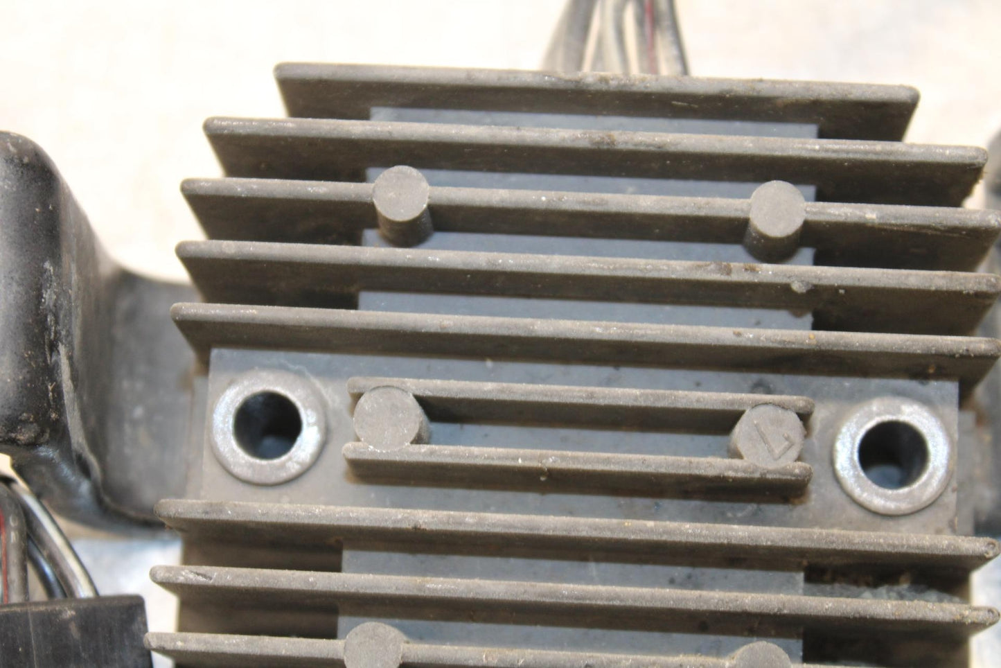 2005 Kawasaki Vulcan 1600 VN1600A Classic RECTIFIER VOLTAGE REGULATOR BB574