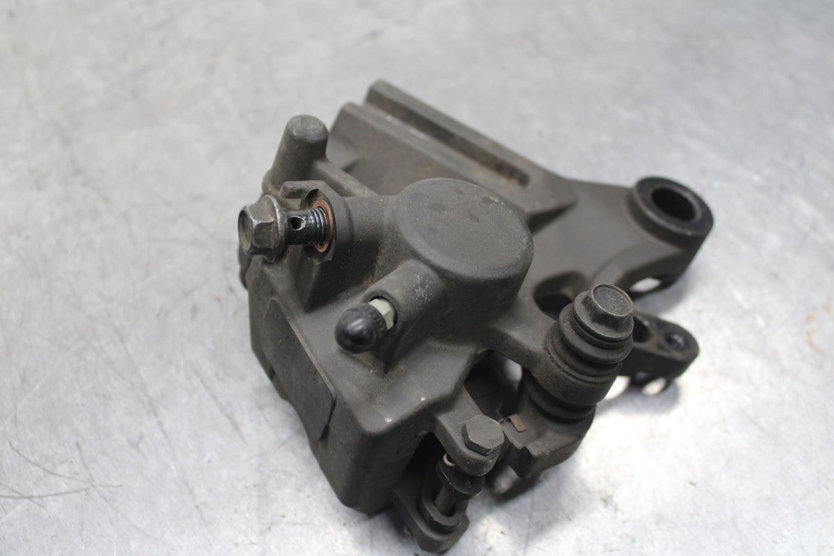 15-17 YAMAHA YZF R3 REAR BACK BRAKE CALIPER W MOUNT BRACKET BB111