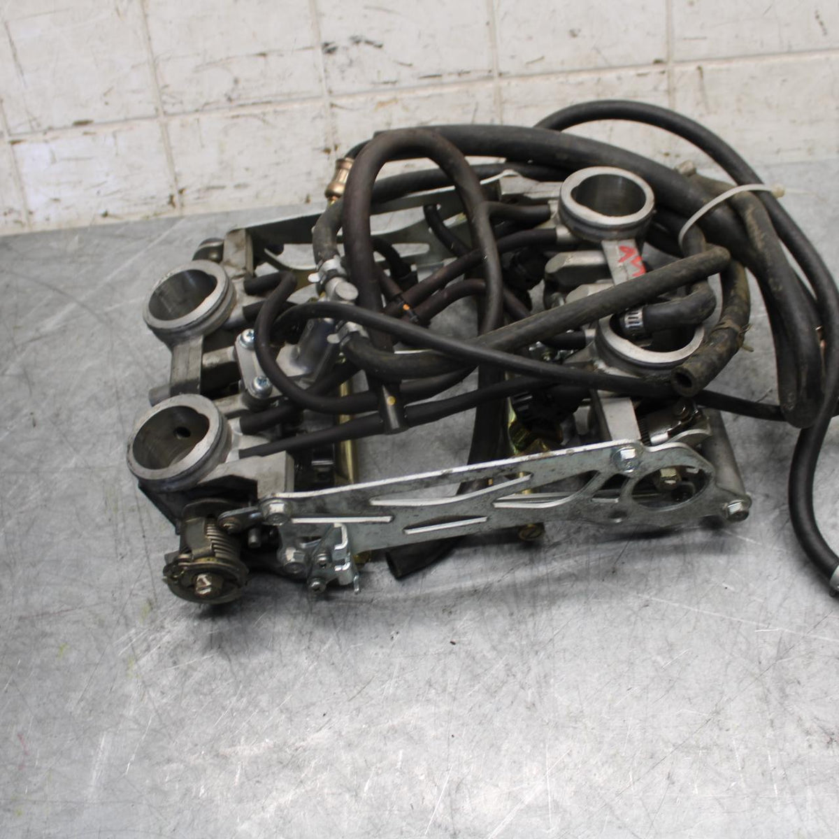 2004 Honda ST1300 MAIN FUEL INJECTORS / THROTTLE BODIES BB49