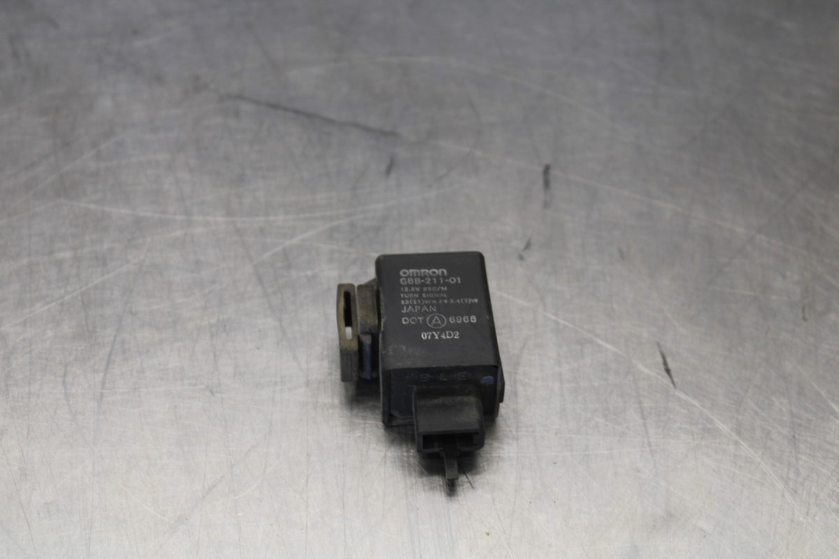 95 HONDA SHADOW 1100 TURN SIGNAL BLINKER RELAY FLASHER SWITCH BB885