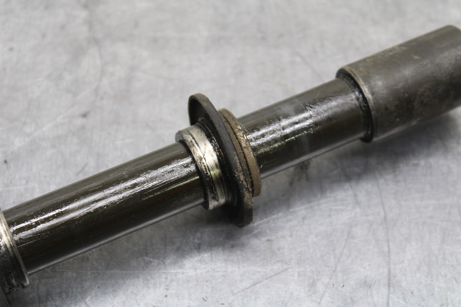 06-07 YAMAHA YZF R6 FRONT WHEEL RIM AXLE PIVOT BOLT BB742