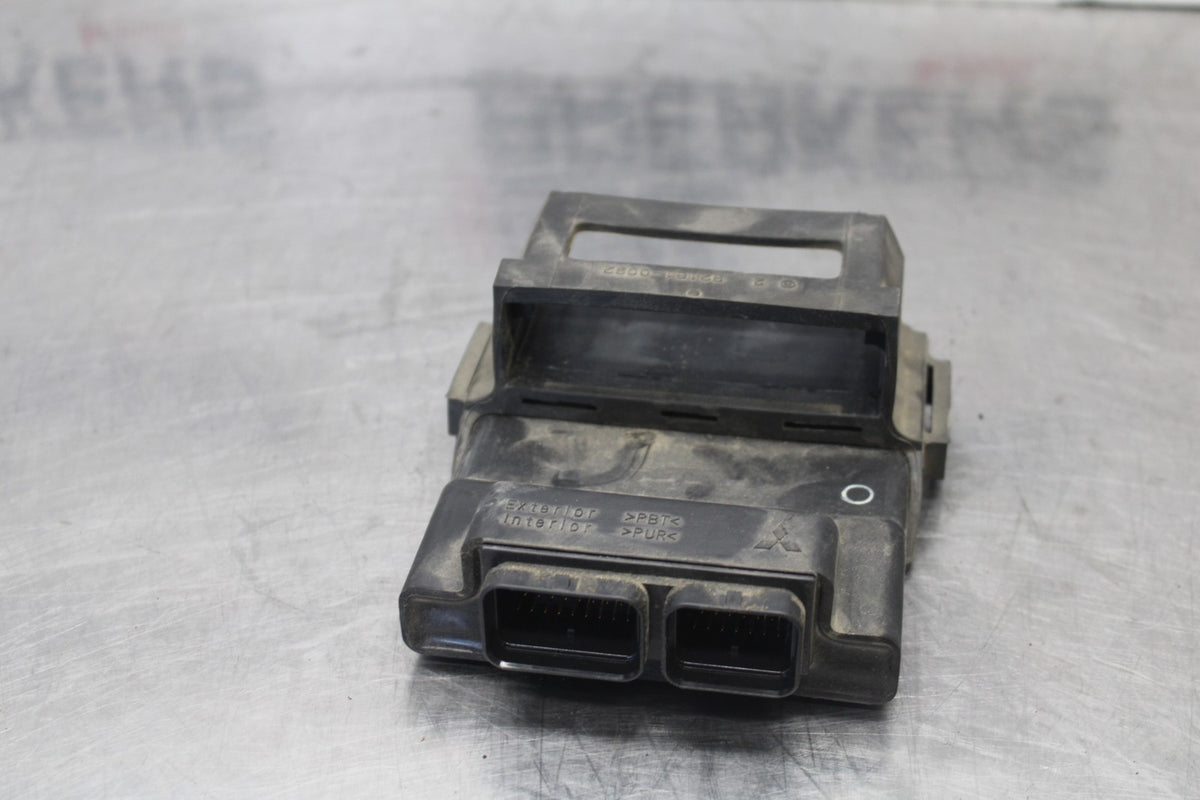 04-05 KAWASAKI NINJA ZX10R ECU COMPUTER CONTROLLER UNIT BLACK BOX ECM BB931
