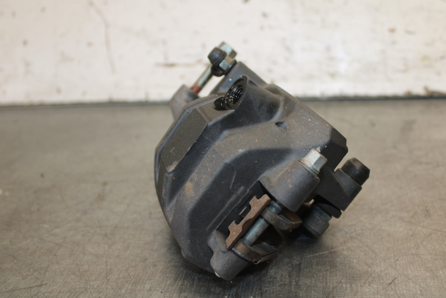 13-15 HONDA CBR500R RIGHT FRONT BRAKE CALIPER 45250-MGZ-J01 BB704