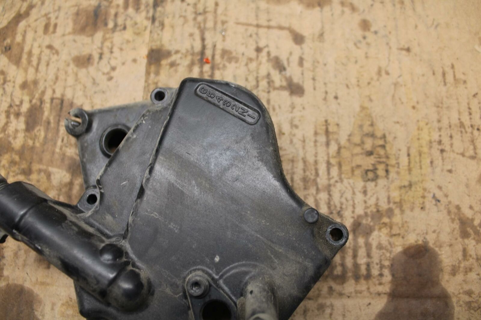 09-11 SUZUKI GSXR1000 ENGINE SPROCKET COVER BB205 B