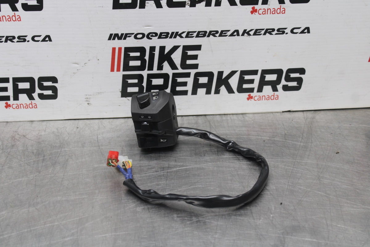 13-16 KTM 390 DUKE LEFT CLIP ON HANDLE HORN SIGNALS SWITCH SWITCHES BB649