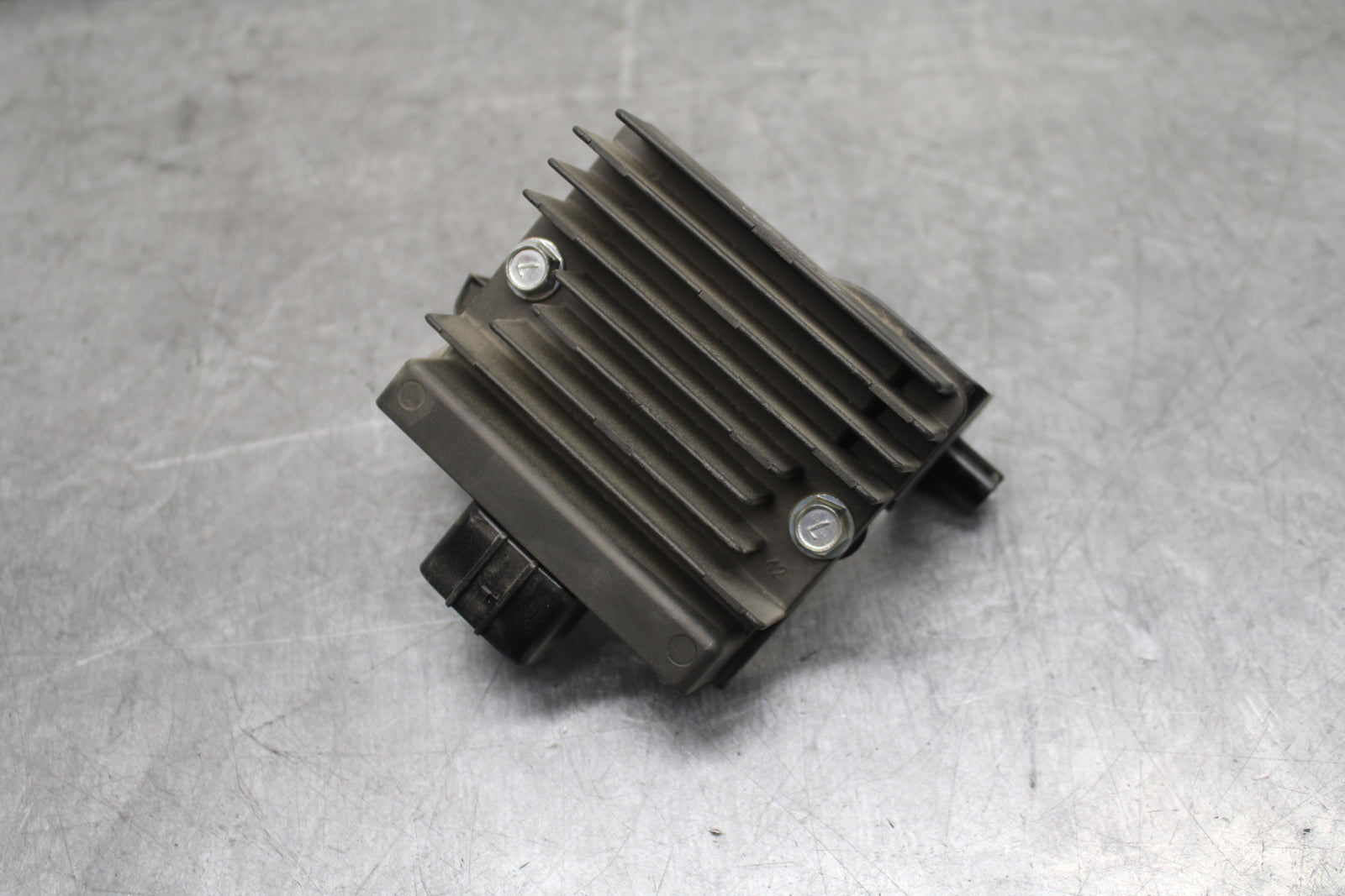 18-24 KAWASAKI NINJA 650 RECTIFIER VOLTAGE REGULATOR BB725