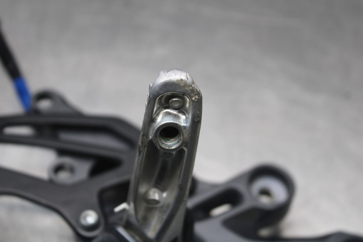 22-25 YAMAHA YZF R7 RIGHT REARSET REAR SET DRIVER FOOT PEG REST STOP BB850