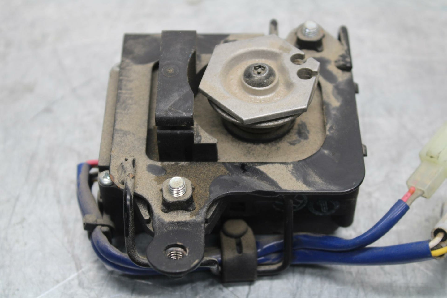 19-20 KAWASAKI NINJA ZX6R EXHAUST VALVE SERVO MOTOR BB419