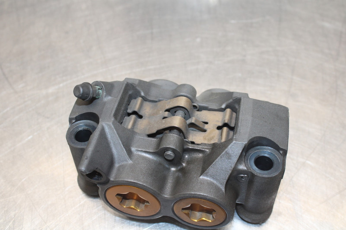 05 YAMAHA YZF R6 RIGHT LEFT FRONT BRAKE CALIPER SET PAIR CALIPERS BB814