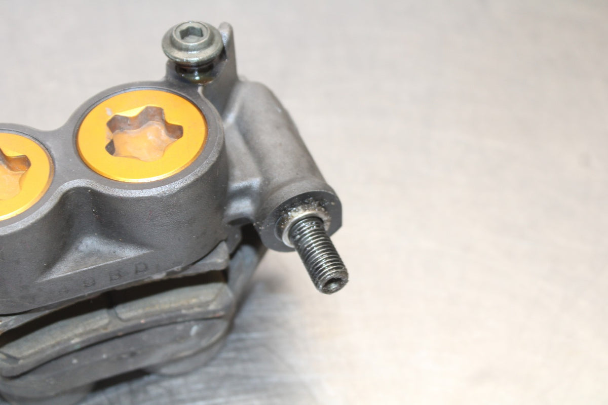 05 YAMAHA YZF R6 RIGHT LEFT FRONT BRAKE CALIPER SET PAIR CALIPERS BB894