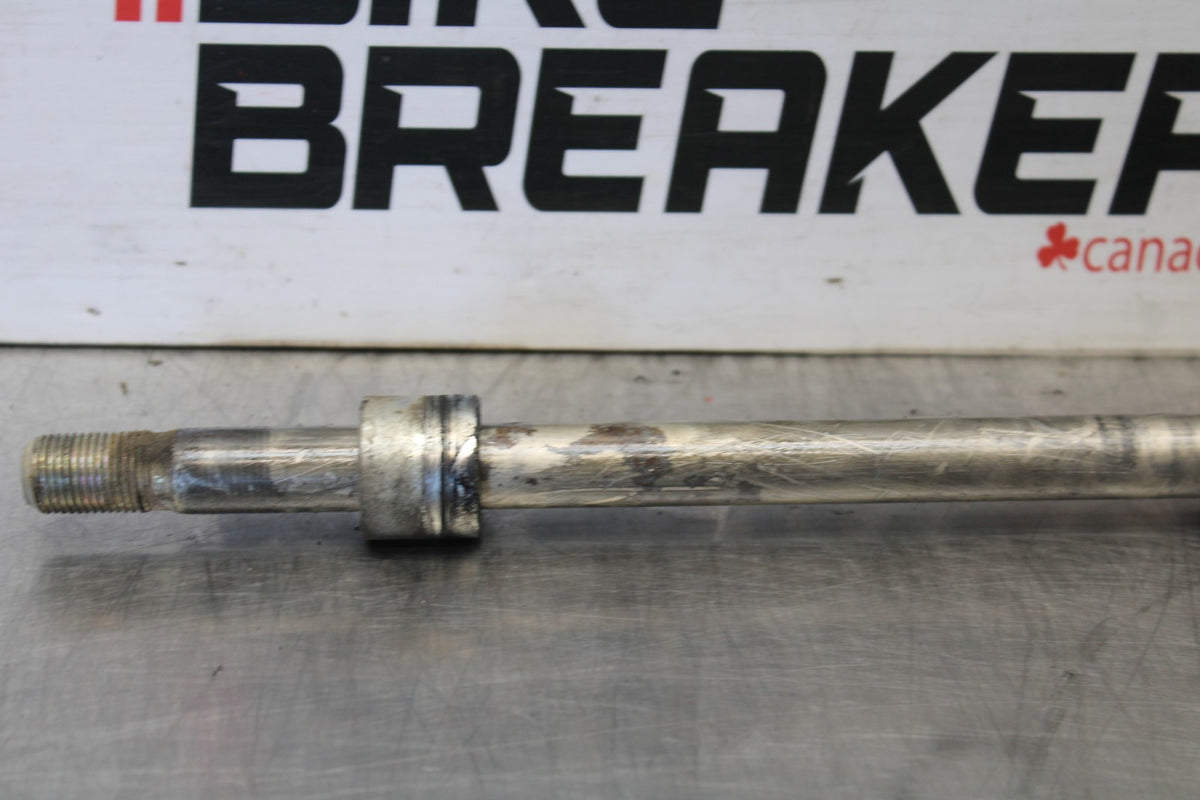 08 YAMAHA V STAR 1100 XVS1100AW CLASSIC FRONT WHEEL RIM AXLE PIVOT BOLT BB916