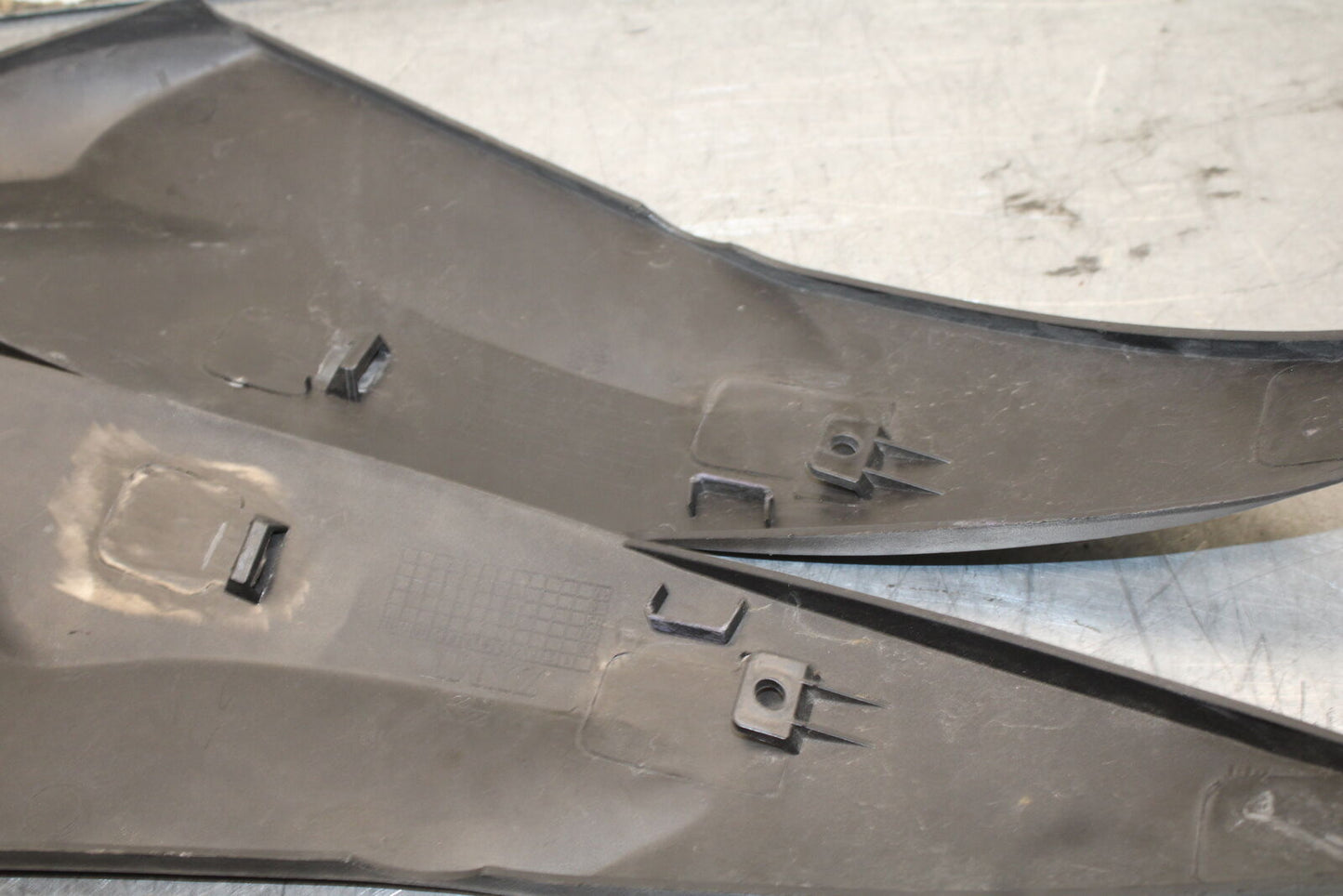 06 YAMAHA YZF R6 AFTERMARKET RIGHT LEFT FUEL TANK PANELS COVERS TRIM SET  BB716