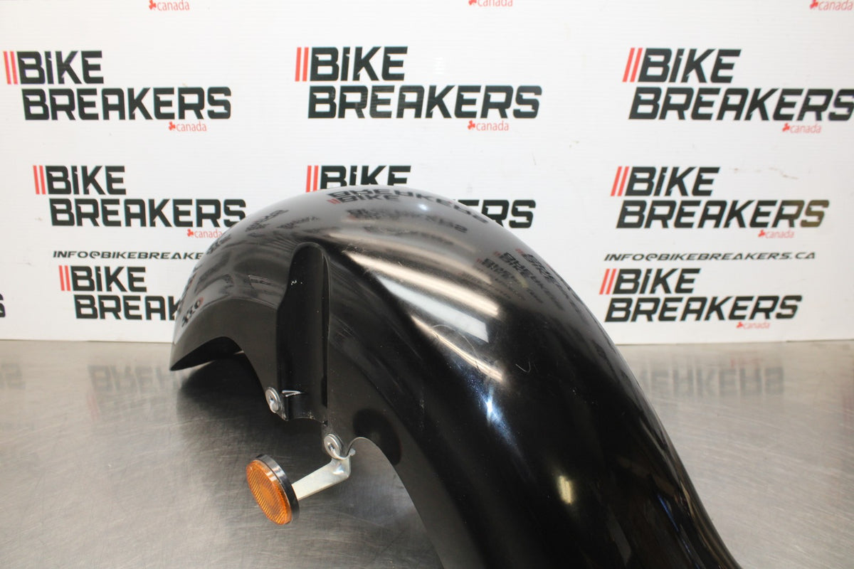 15 SUZUKI BOULEVARD C50 FRONT WHEEL FENDER BB775