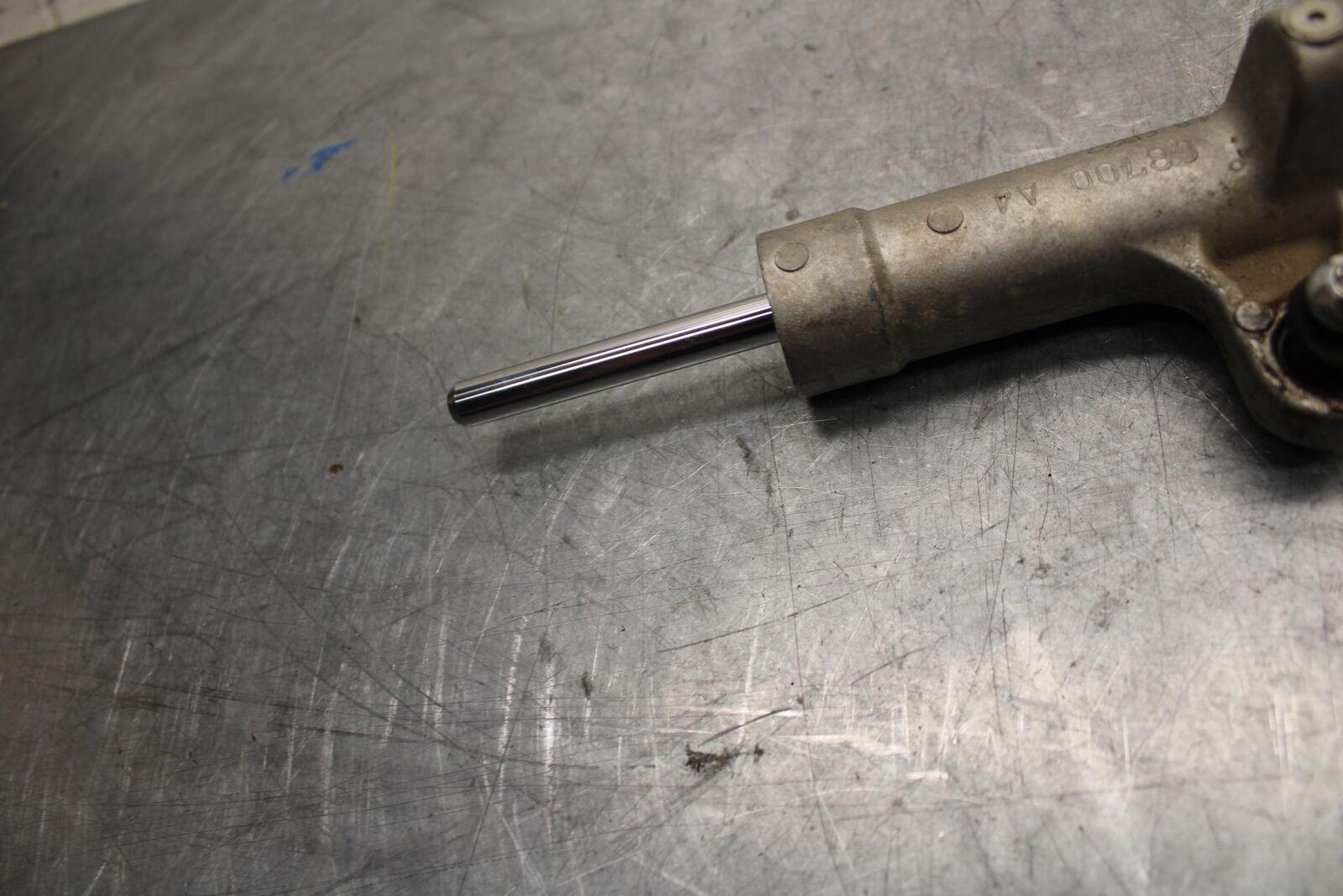 2006 Suzuki GSXR750 STEERING DAMPER STABILIZER 51410-01H10 BB40