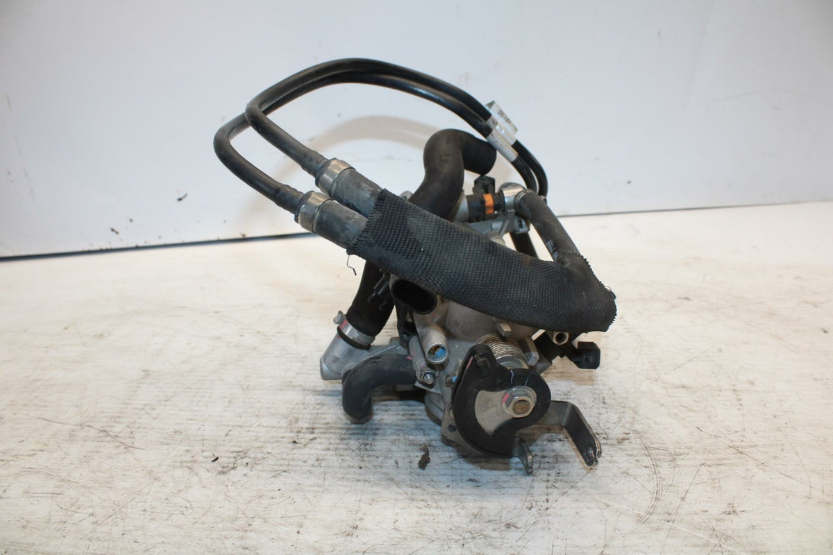 12 DUCATI MONSTER 796 MAIN FUEL INJECTORS / THROTTLE BODIES BB276