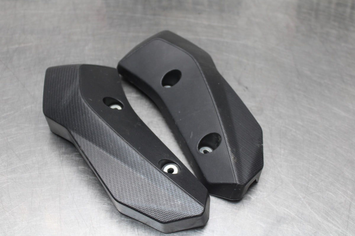 14-17 YAMAHA FZ07 ENGINE RADIATOR COOLER SIDE COVER GUARDS BB843