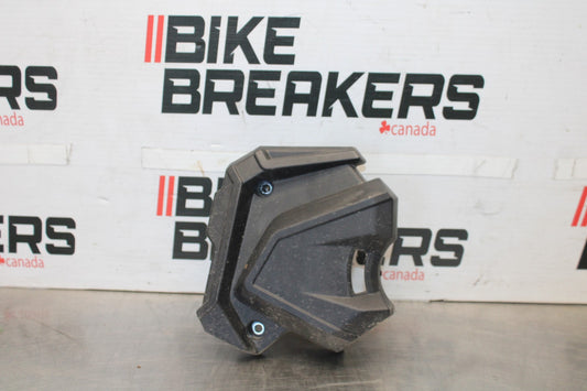 23 KAWASAKI NINJA 650 EX650 ENGINE SPROCKET COVER BB920