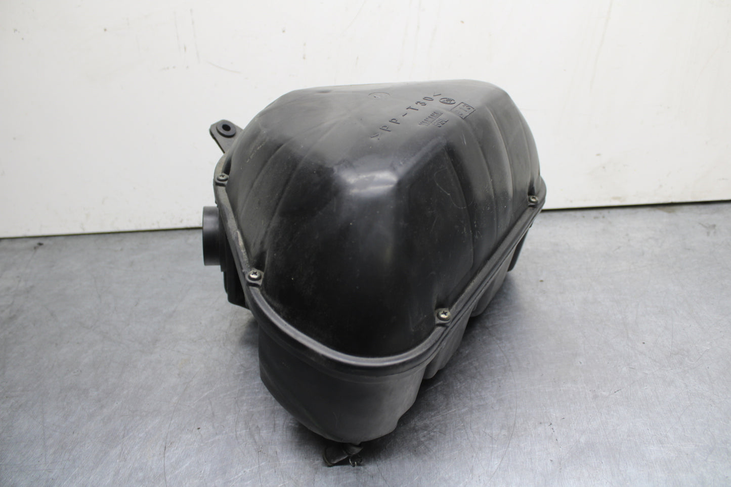 03-05 YAMAHA YZF R6  AIRBOX AIR INTAKE FILTER BOX BB751