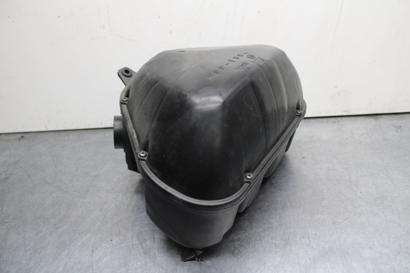 03-05 YAMAHA YZF R6  AIRBOX AIR INTAKE FILTER BOX BB751