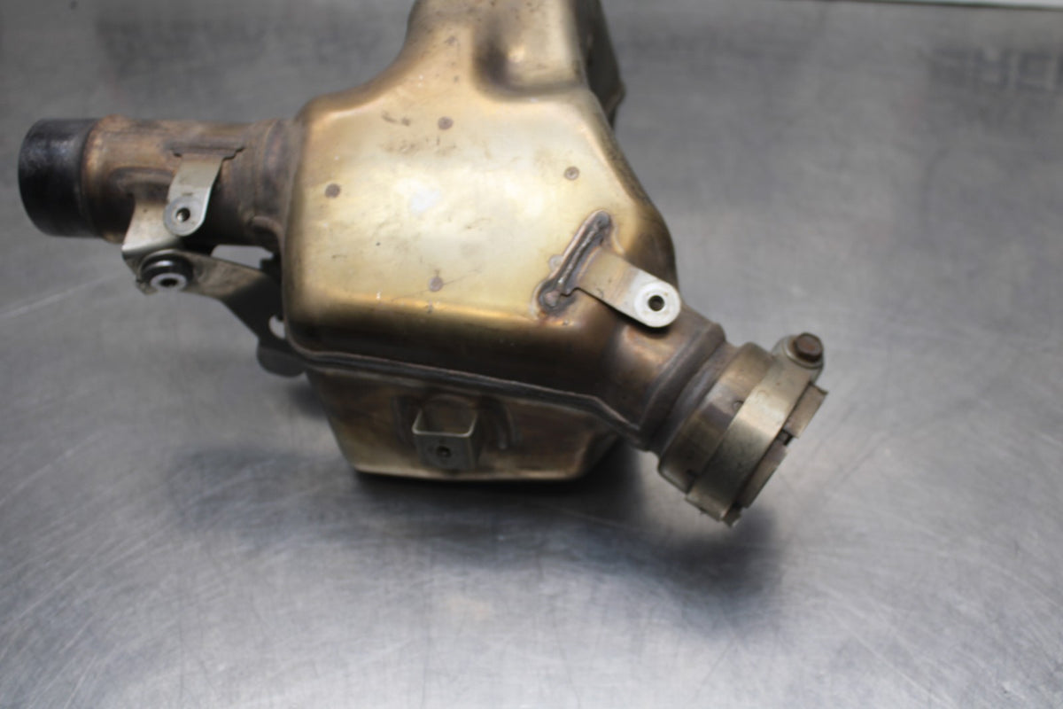 13-18 KAWASAKI NINJA ZX6R EXHAUST MIDPIPE MID MIDDLE PIPE BB735