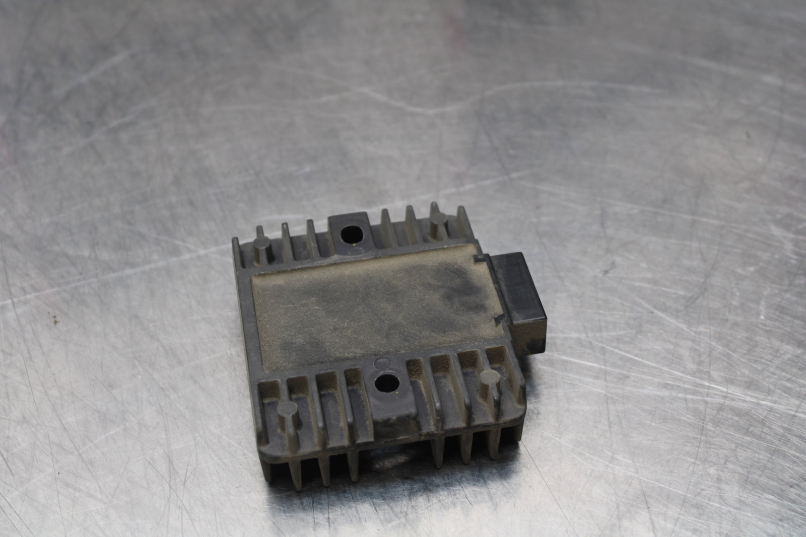 09-15 YAMAHA FZ6R RECTIFIER VOLTAGE REGULATOR BB161