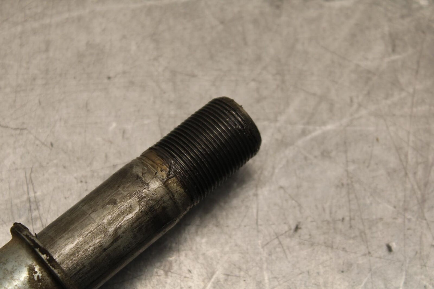 2005 Kawasaki Vulcan 1600 VN1600D Nomad FRONT WHEEL RIM AXLE PIVOT BOLT BB556