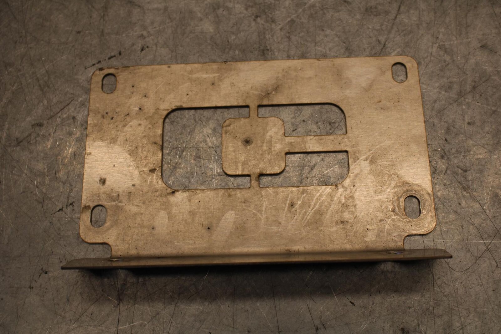 11-23 SUZUKI GSXR 750 AFTERMARKET FENDER ELIMINATOR LICENSE PLATE BRACKET  BB54