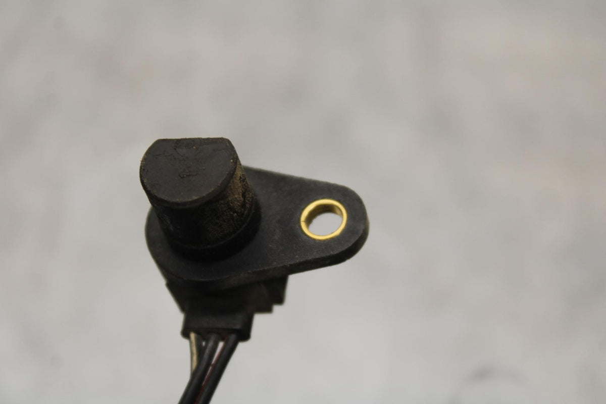 1999 Suzuki GSXR600 SPEED SPEEDOMETER SENSOR 34990-35F00 BB580