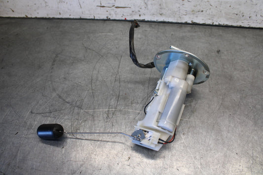 19-22 KAWASAKI Z400 FUEL PUMP GAS PETROL SENDER UNIT BB708