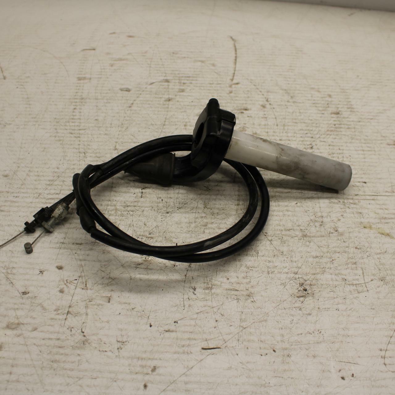 07 YAMAHA YZF R6 2c0 THROTTLE CABLE LINE HOUSING GUIDE BB297