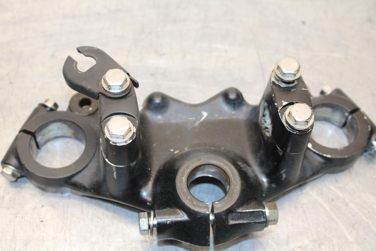 1977 Honda CB550K --- FORKS UPPER TRIPLE TREE CLAMP 53231-390-010BB592