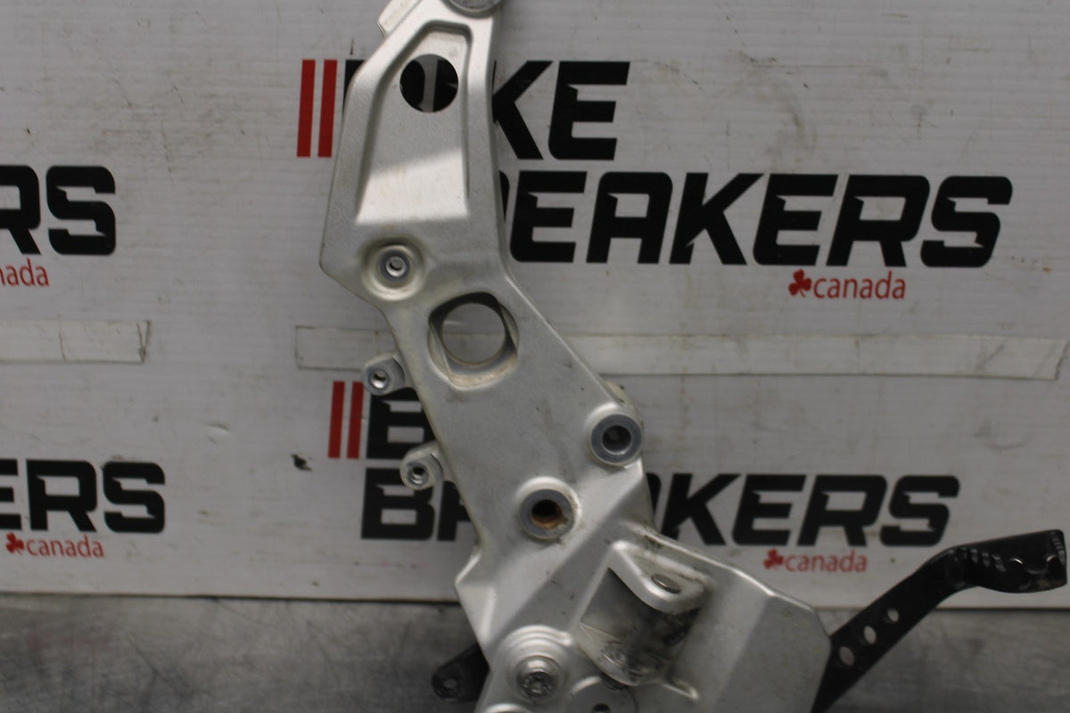 19 BMW F750GS RIGHT REARSET REAR SET DRIVER FOOT PEG REST STOP BB938
