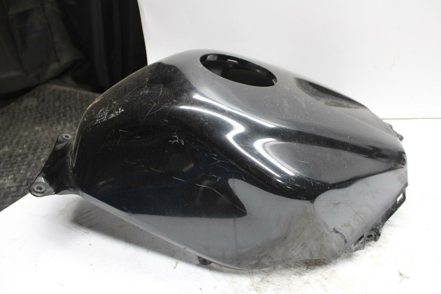 03-04 HONDA CBR600RR GAS TANK FUEL CELL COVER FAIRING COWL BB253