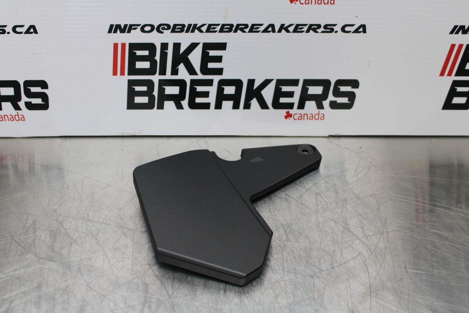 23-24 KAWASAKI NINJA ZX14R NEW!! BATTERY COVER TRAY PLASTIC BB153