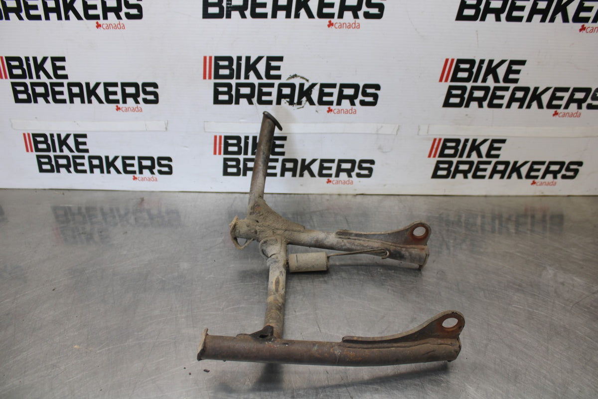 06-07 HONDA INTERCEPTOR 800 VFR800 CENTER MAIN STAND BB917