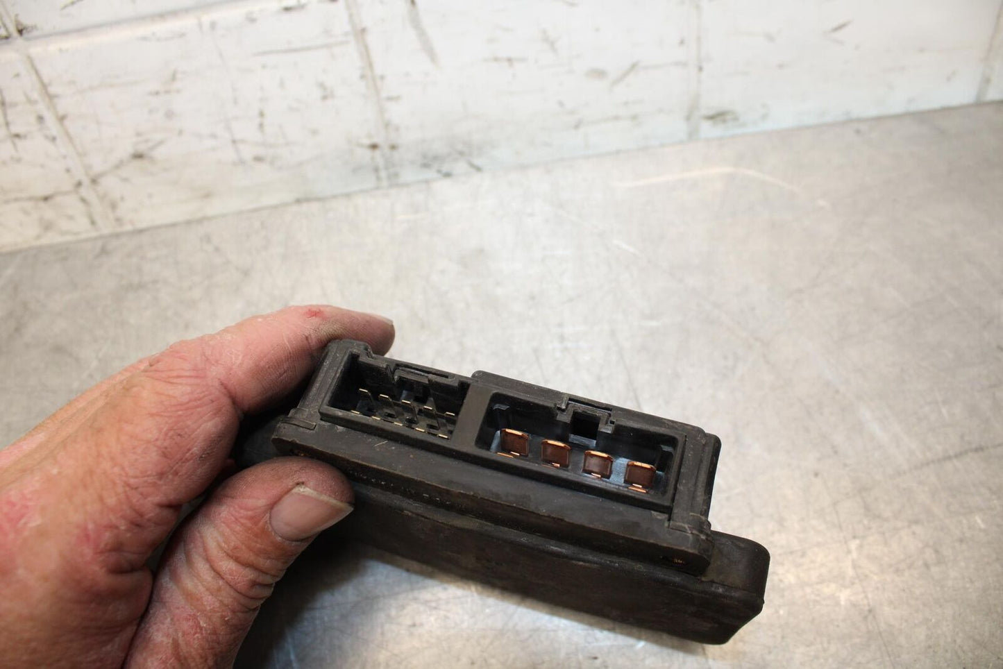 2001 Kawasaki Ninja ZX6 ZX600E RELAY ASSEMBLY FUSE BOXBB547