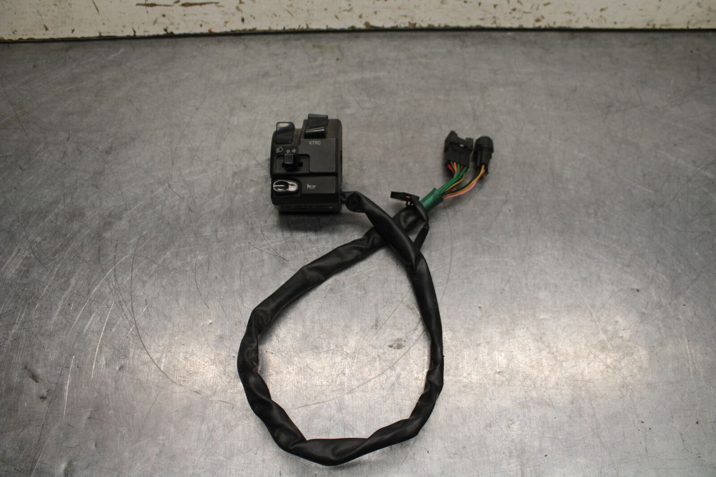 13-17 KAWASAKI NINJA ZX6R ZX636E LEFT CLIP ON HANDLE HORN SIGNALS SWITCH BB735