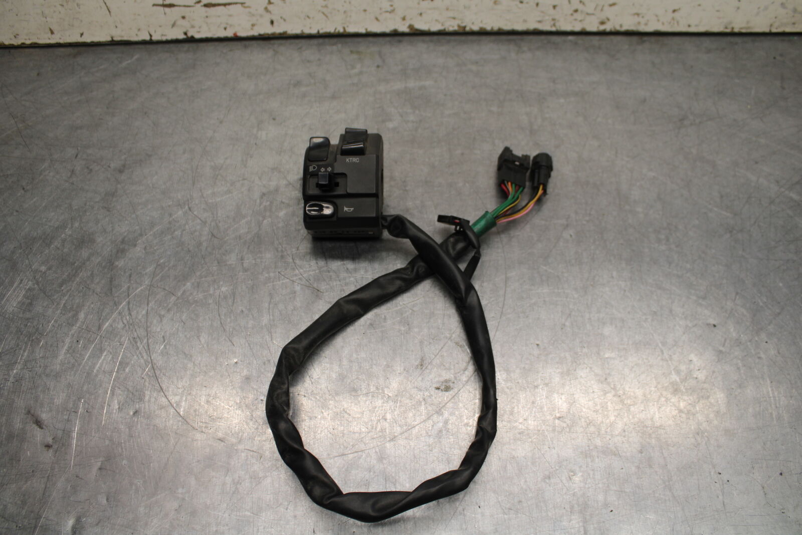 13-17 KAWASAKI NINJA ZX6R ZX636E LEFT CLIP ON HANDLE HORN SIGNALS SWITCH BB735