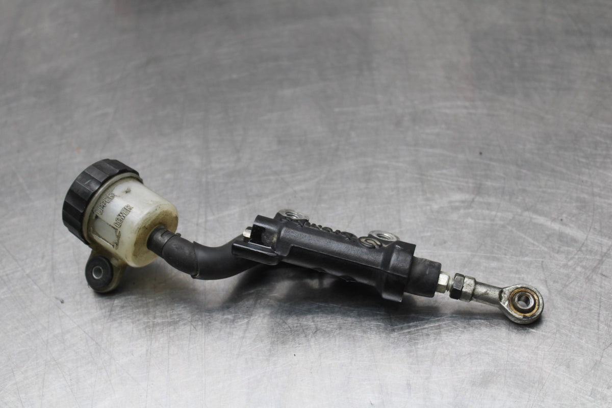 07-08 YAMAHA YZF R1 REAR BACK BRAKE MASTER CYLINDER W RESERVOIR BB771