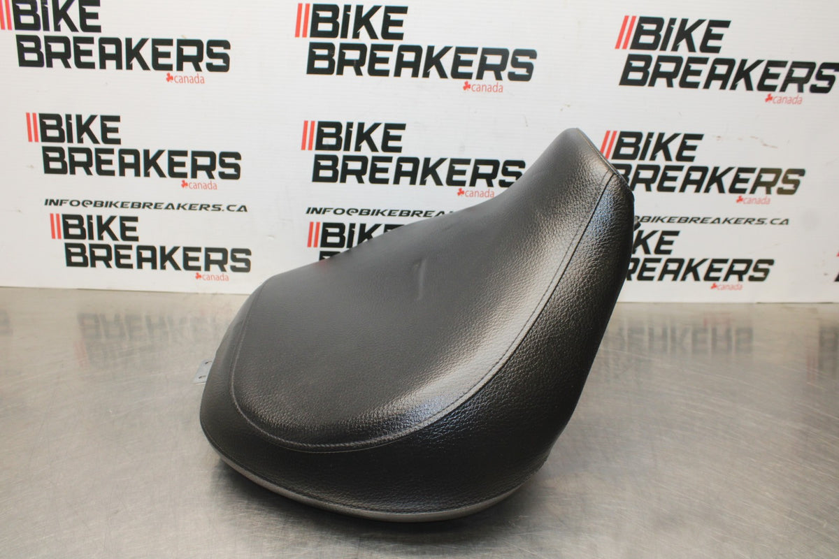 15 SUZUKI BOULEVARD C50 FRONT DRIVERS SEAT BB775