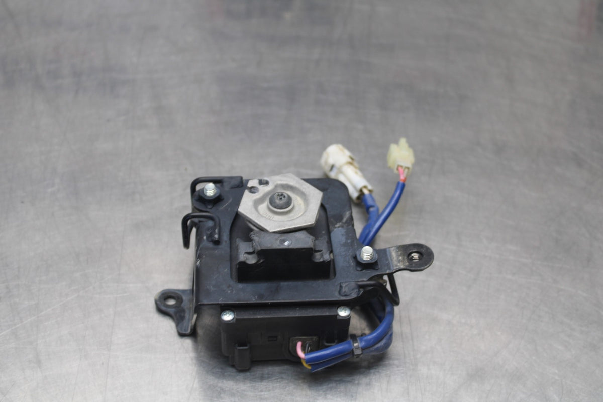 24-25 KAWASAKI NINJA ZX6R EXHAUST VALVE SERVO MOTOR BB785