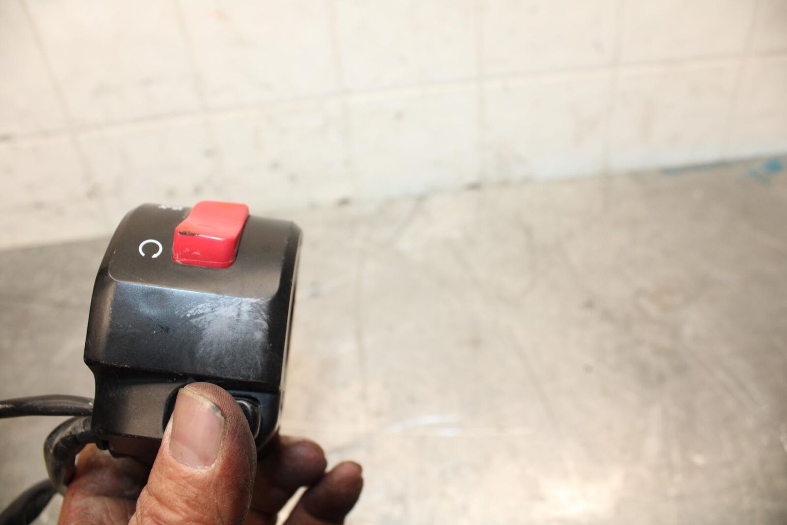 12-17 KAWASAKI NINJA 650 RIGHT CLIP ON HANDLE KILL OFF START SWITCH  BB470