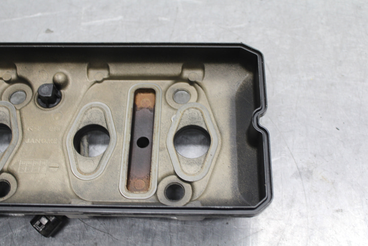 08-10 SUZUKI GSXR750 ENGINE TOP END CYLINDER HEAD COVER BB119