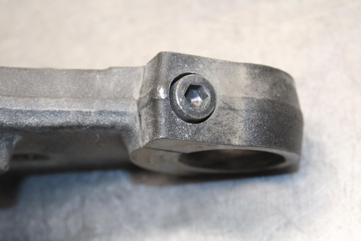 2013 Suzuki Boulevard C50T FRONT CLAMP LOWER TRIPLE TREE STEM 51410-48G00 BB625